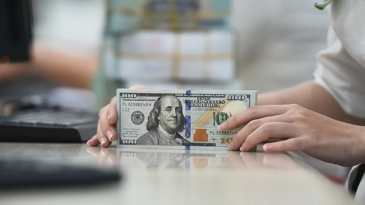 ارتفاع سعر الصرف المركزي بمقدار 19 دونغ خلال التعاملات المصرفية الأخيرة
